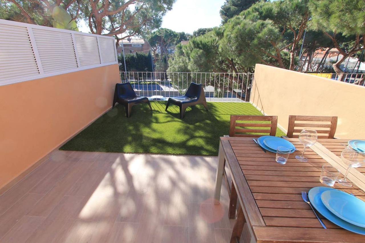 Petit Bijou - Beach Apartment III Castelldefels Esterno foto