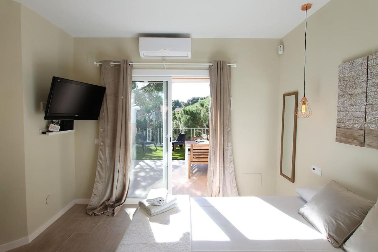 Petit Bijou - Beach Apartment III Castelldefels Esterno foto