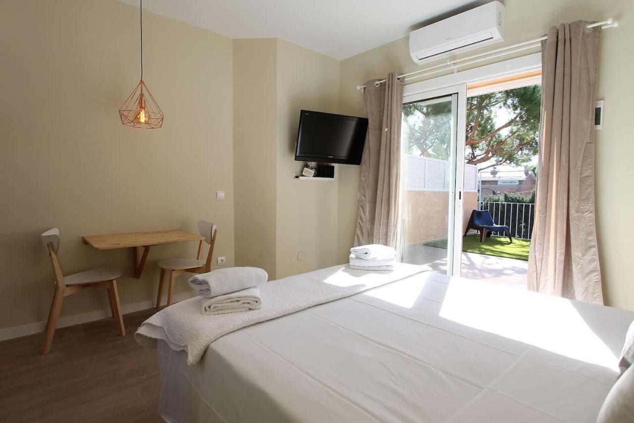 Petit Bijou - Beach Apartment III Castelldefels Esterno foto